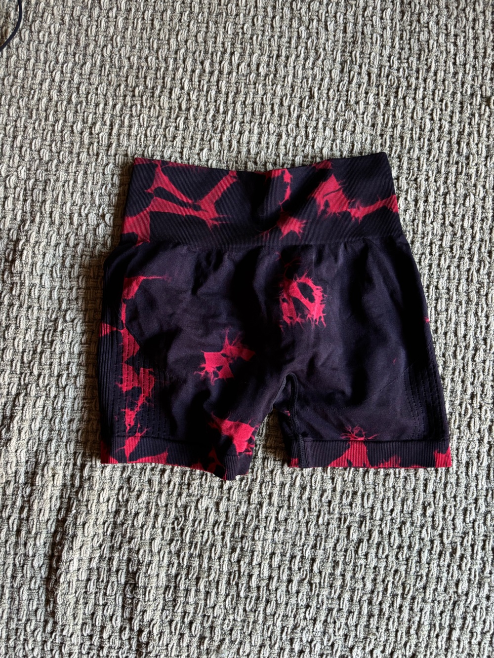 Black & Red Tie-Dye Seamless butt scrunch gym Shorts